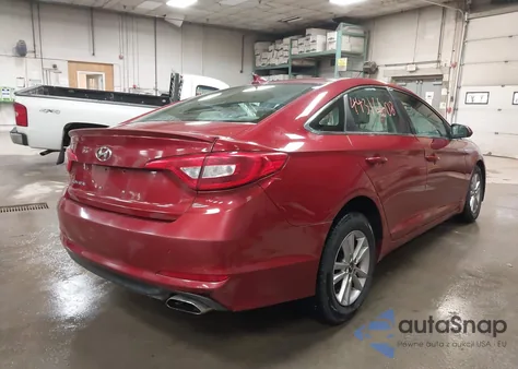 2016 Hyundai Sonata z USA, uszkodzony, nr VIN 5NPE24AF4GH412638